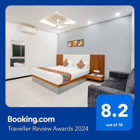 Fabhotel Magnus Surat Esterno foto