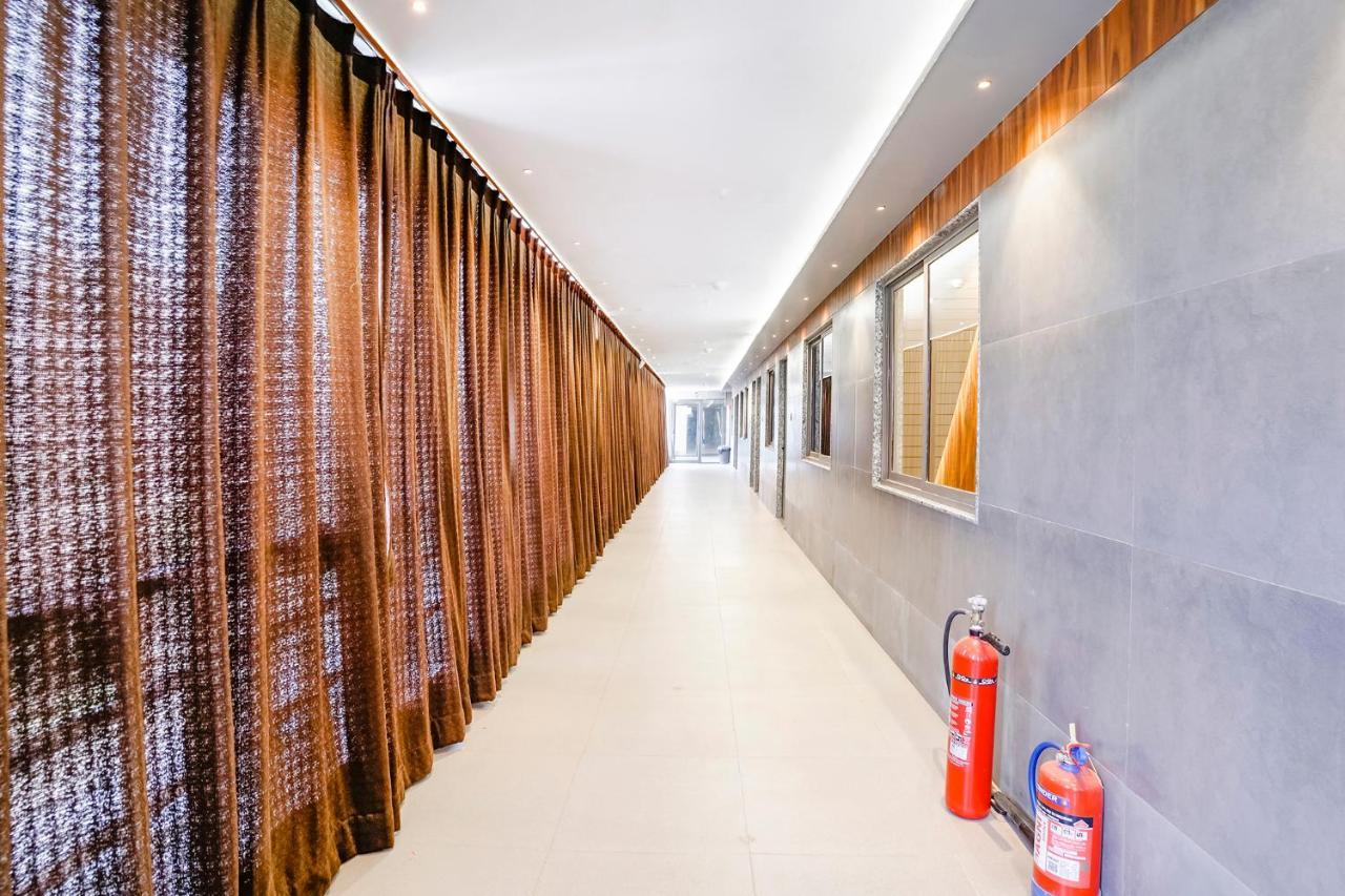 Fabhotel Magnus Surat Esterno foto