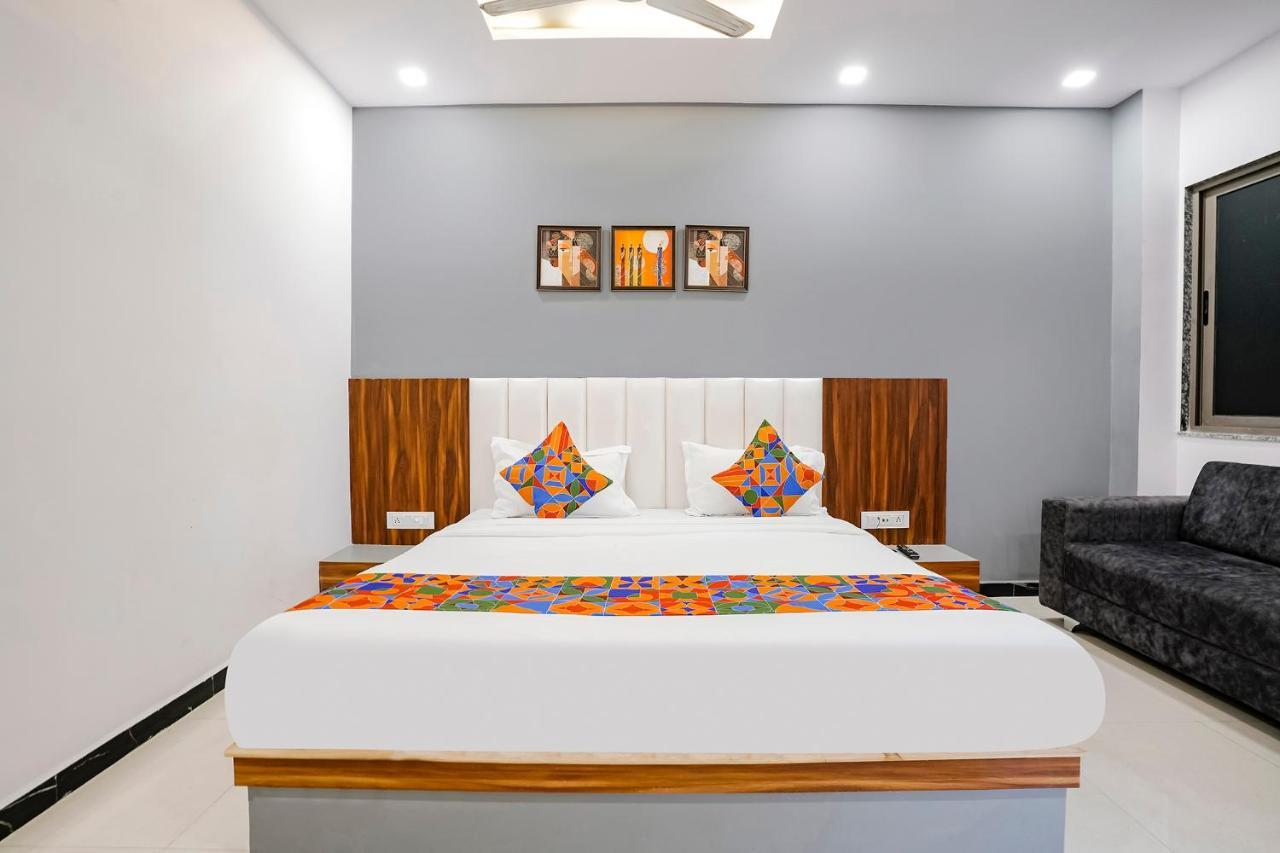 Fabhotel Magnus Surat Esterno foto